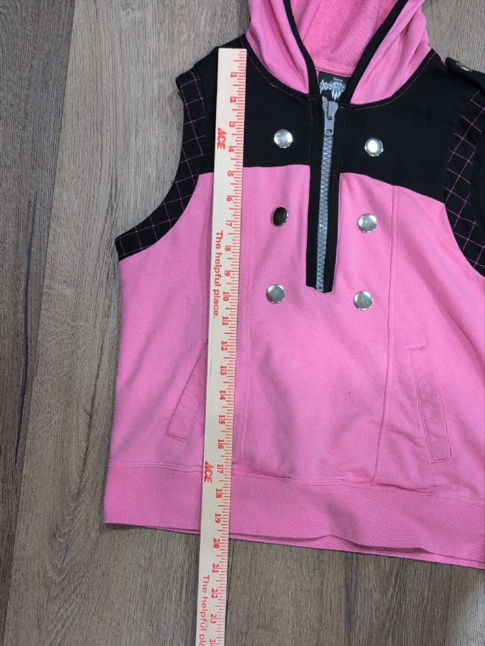 Disney Kingdom Hearts Pink & Black Sleeveless Hooded Sweatshirt - Picture 2 of 9